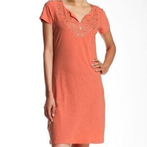 Tommy Bahama Short Sleeve Shift Dress. Coral Sm